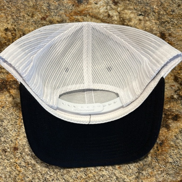 RICHARDSON NAVY WHITE EMBROIDERED Lure FlagTRUCKER HAT Honey Hole Outdoors - Picture 4 of 4